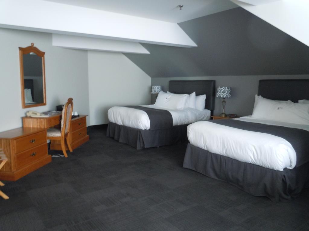 L'Auberge Du Lac St-Pierre Trois-Rivieres Phòng bức ảnh